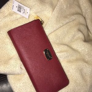 Michael kors wallet